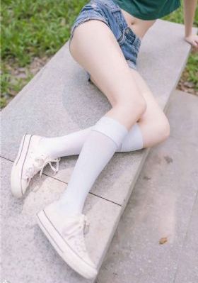 陪你一起长大电视剧免费观看_十万网红美女美酱